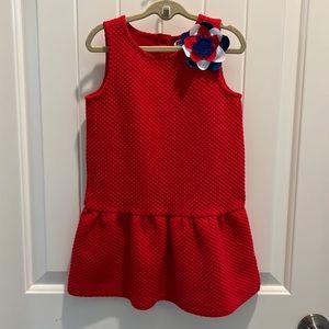 New (without tag) beautiful dress for little girls.